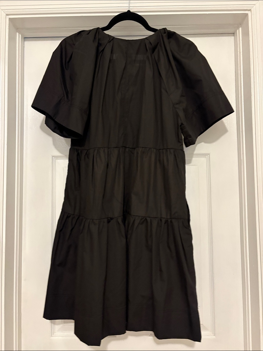 entro Black Short Sleeve Tiered Mini Dress - Picture 2 of 3